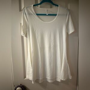 lularoe women’s simply comfortable white short sleeve top